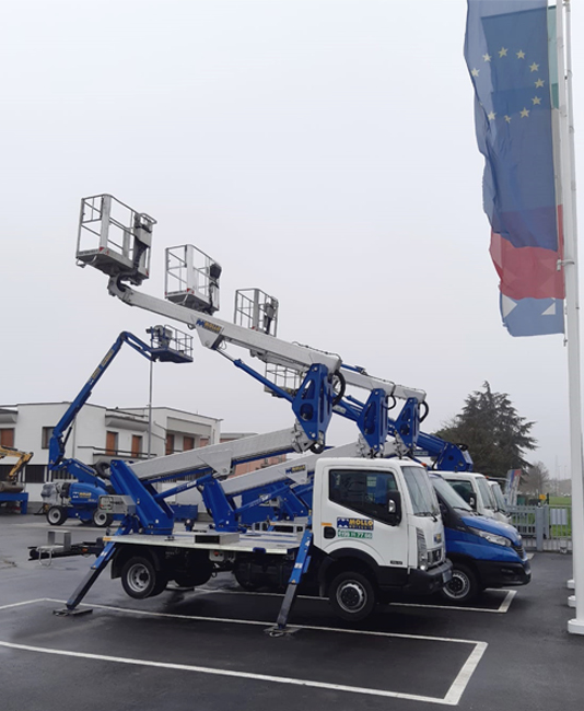 flotta PLE a nolo a Imola Emilia Romagna - Mollo Noleggio